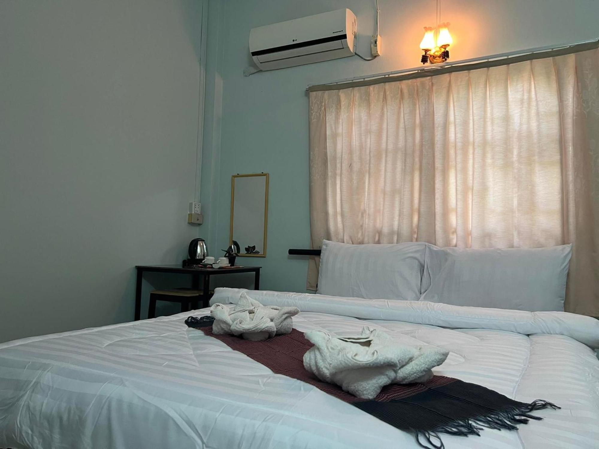 Lotus Blanc Homestay Villa Battambang Dış mekan fotoğraf