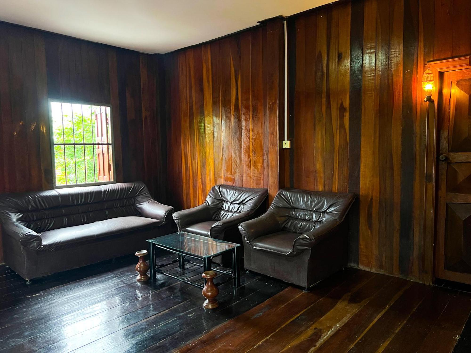 Lotus Blanc Homestay Villa Battambang Dış mekan fotoğraf