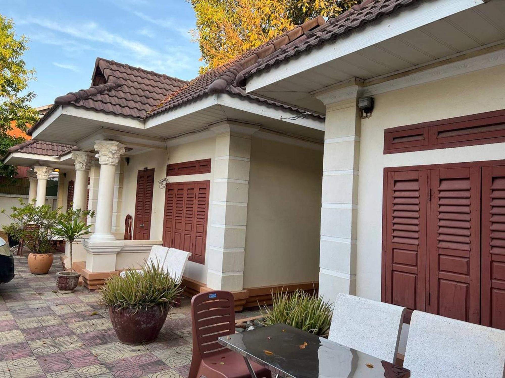 Lotus Blanc Homestay Villa Battambang Dış mekan fotoğraf