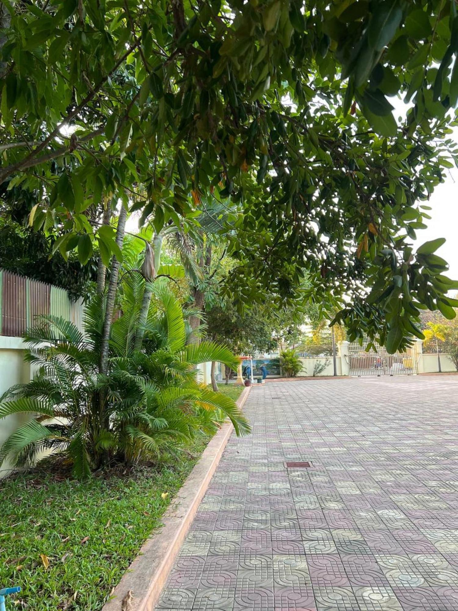 Lotus Blanc Homestay Villa Battambang Dış mekan fotoğraf